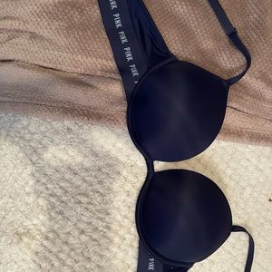 VICTORIAS SECRET BRA BRAND NEW🤍